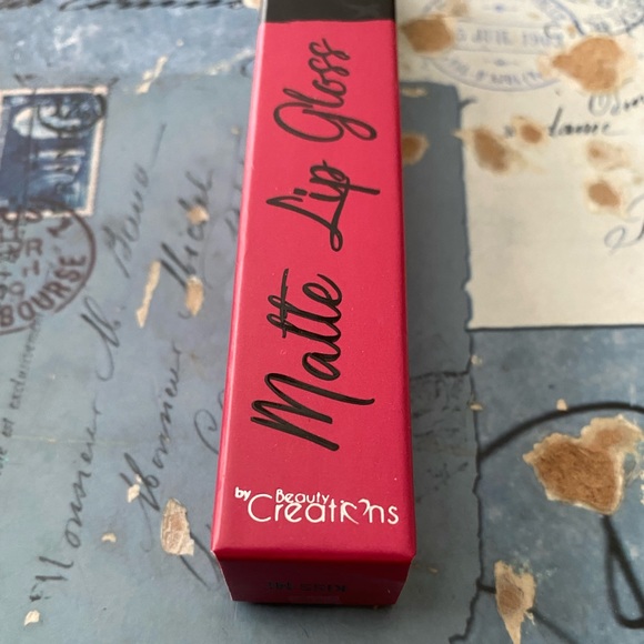 5/$30 Lip Gloss new limited edition - Picture 4 of 6